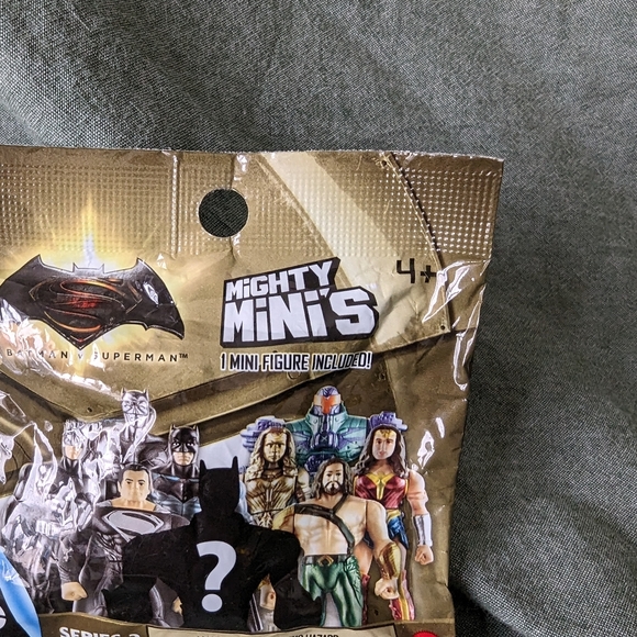 Batman Vs. Superman Mighty Minis Mattel Unopened New NIP Series 2 DC Comics Toys - Picture 9 of 11